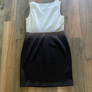 NEVER WORN Sleeveless Calvin Klein dress 👗!!!